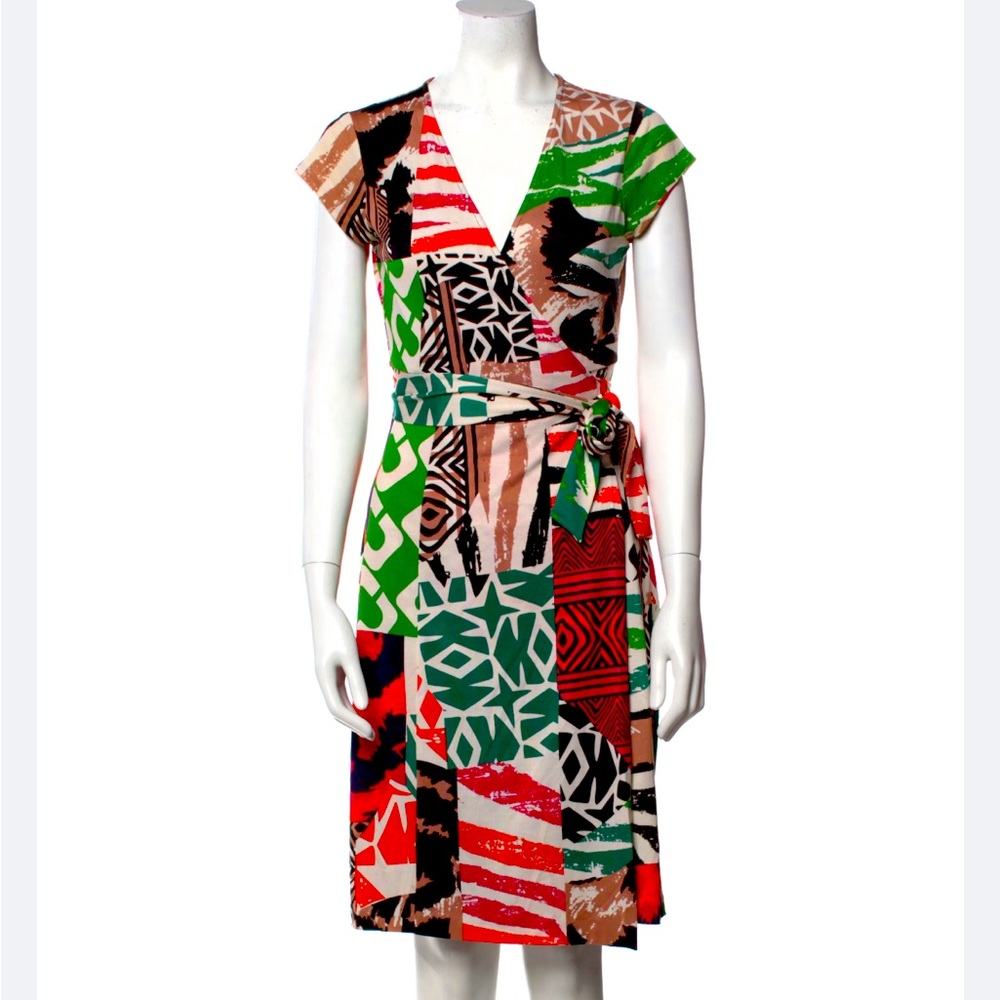 Diane von Furstenburg Vintage Wrap Dress, size 4
